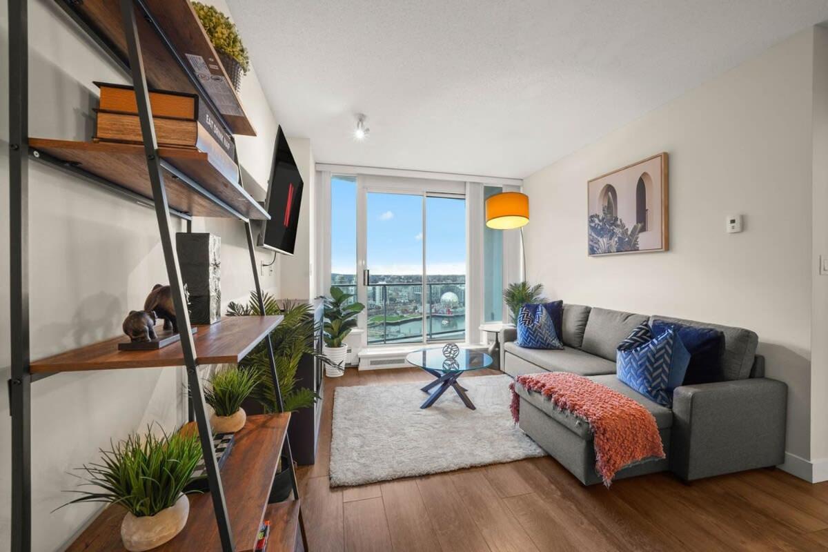 Dazzling Condo By Stadium Downtown With Free Parking Vancouver Buitenkant foto