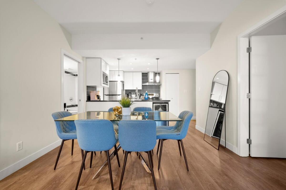 Dazzling Condo By Stadium Downtown With Free Parking Vancouver Buitenkant foto